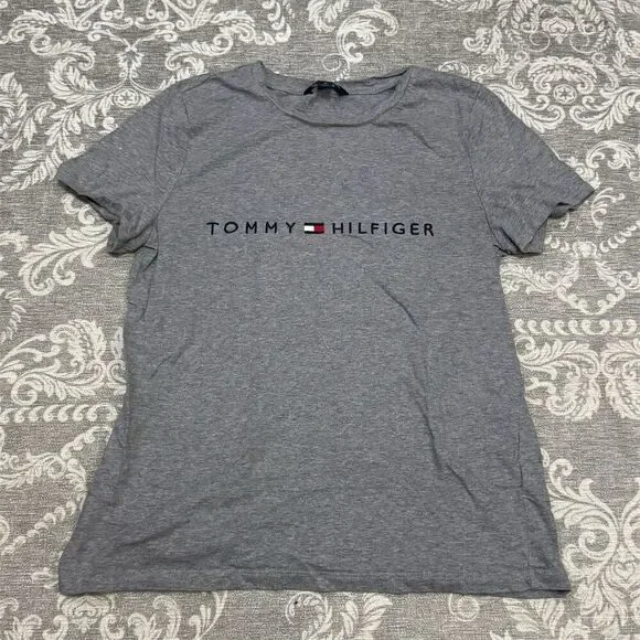 Tommy Hilfiger Women's Graphic Print T-Shirt Gray Size M Crew Neck - Picture 1 of 7